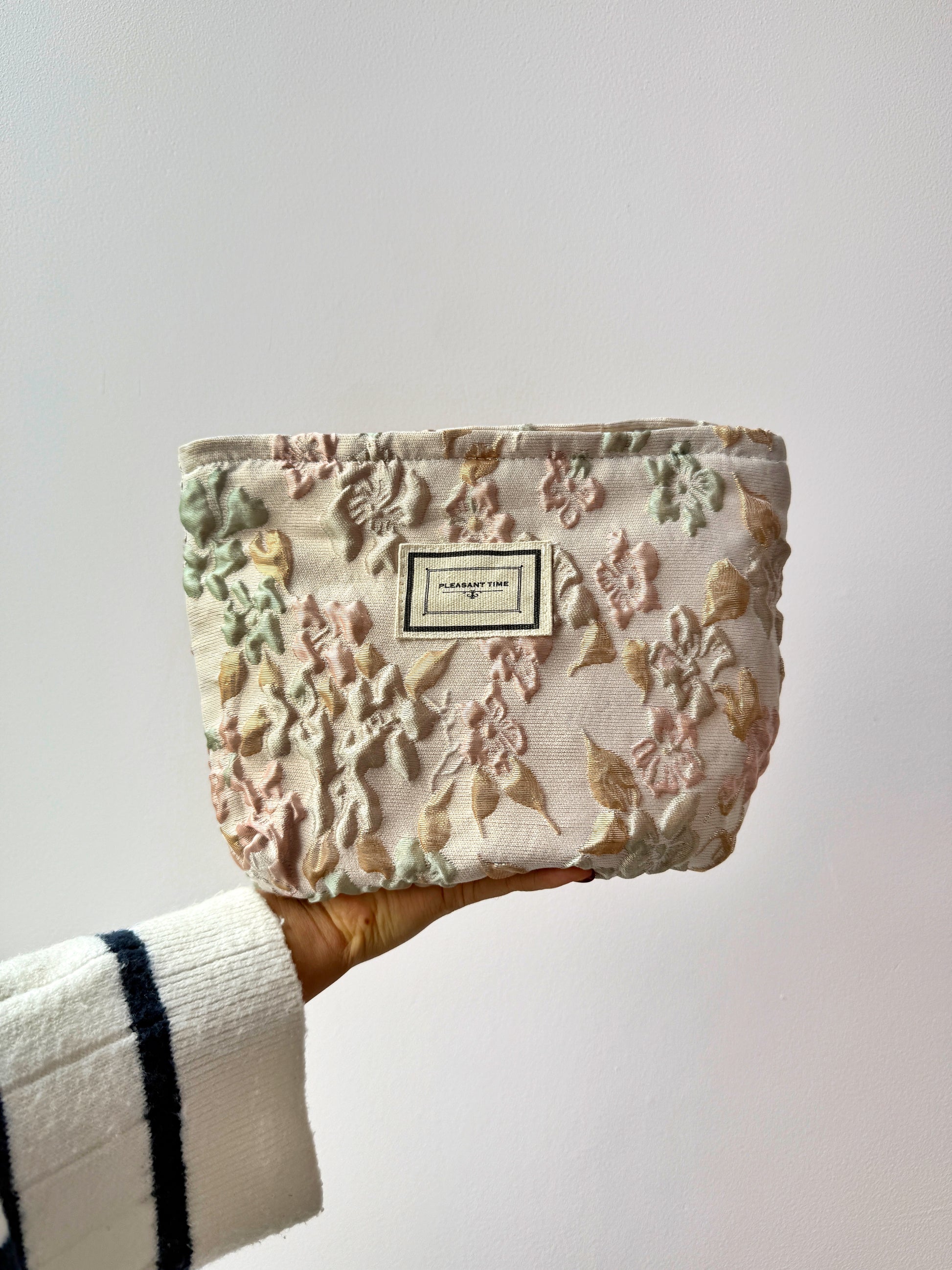 Soft Blossom Bag
