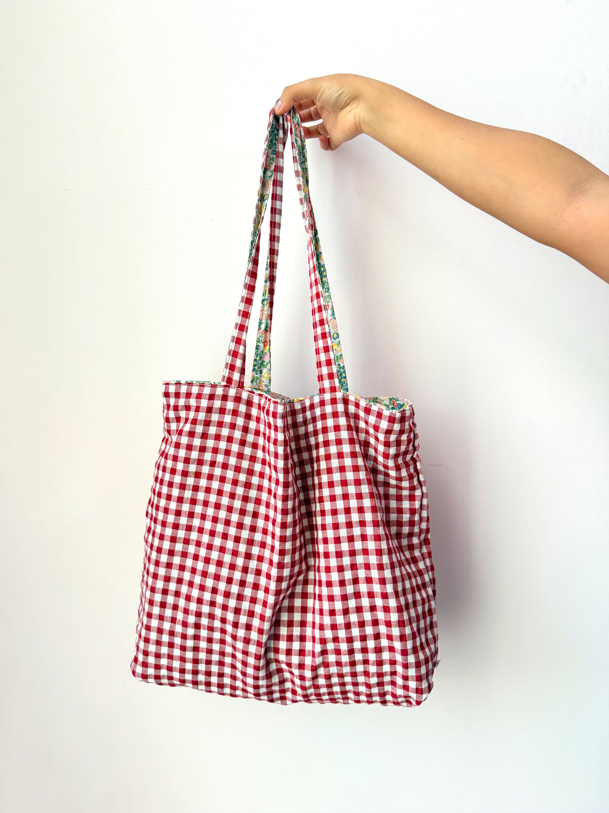 Tote in Picnic